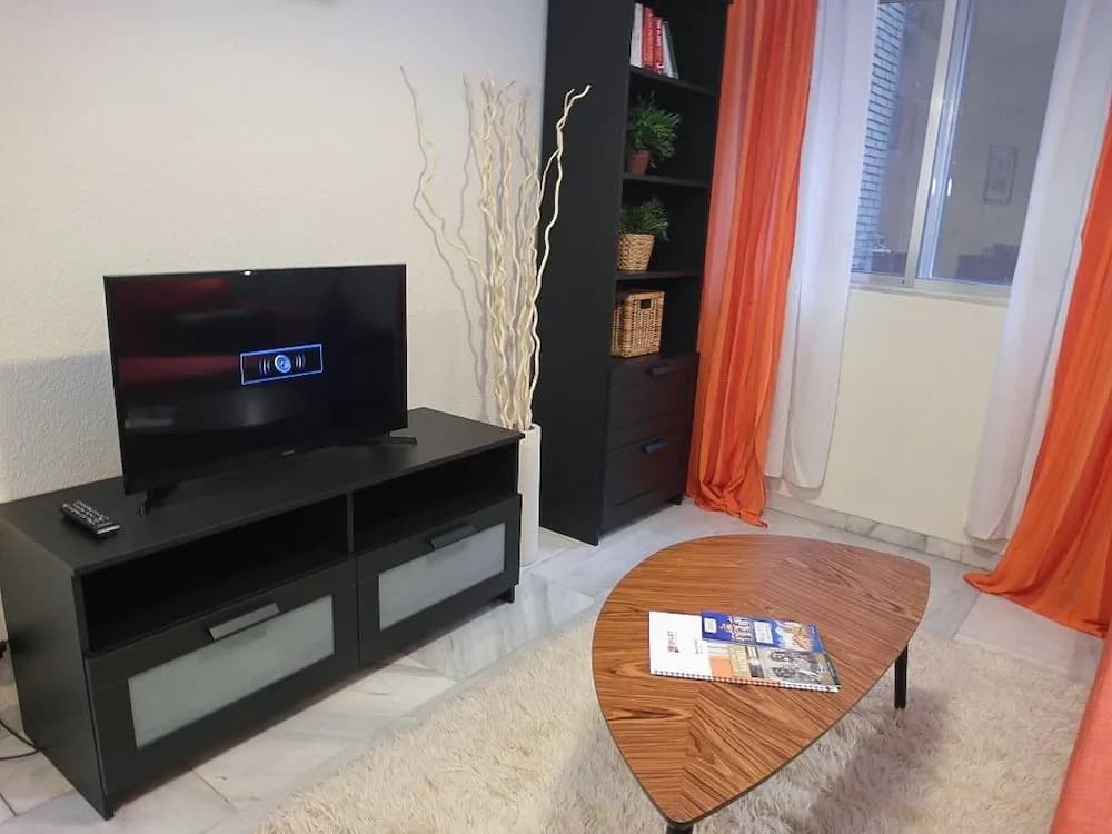 DFlat Escultor Madrid 210 Apartments - photo 3