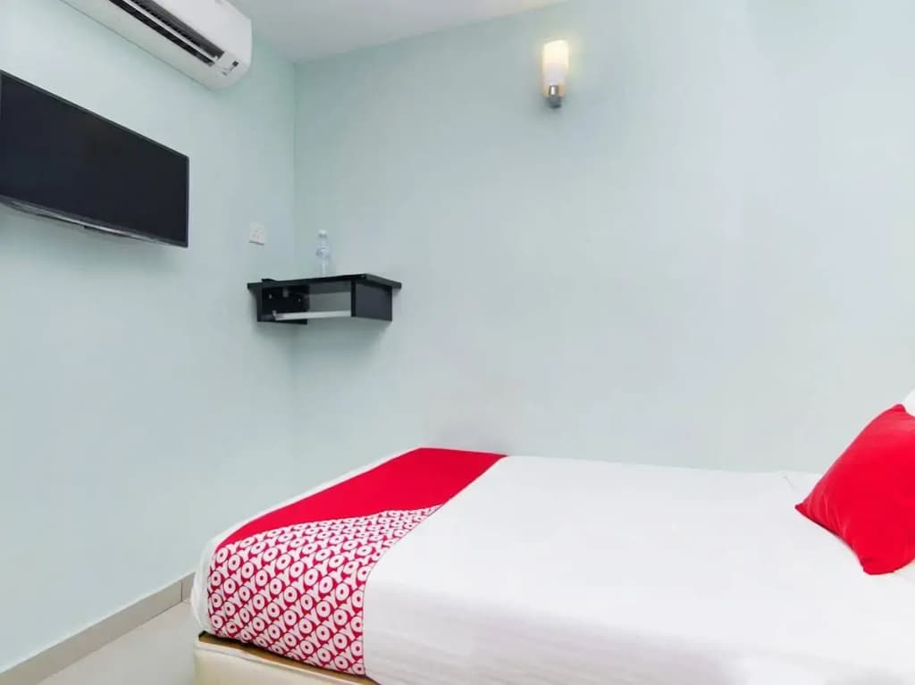 Sri Maluri Hotel - photo 22