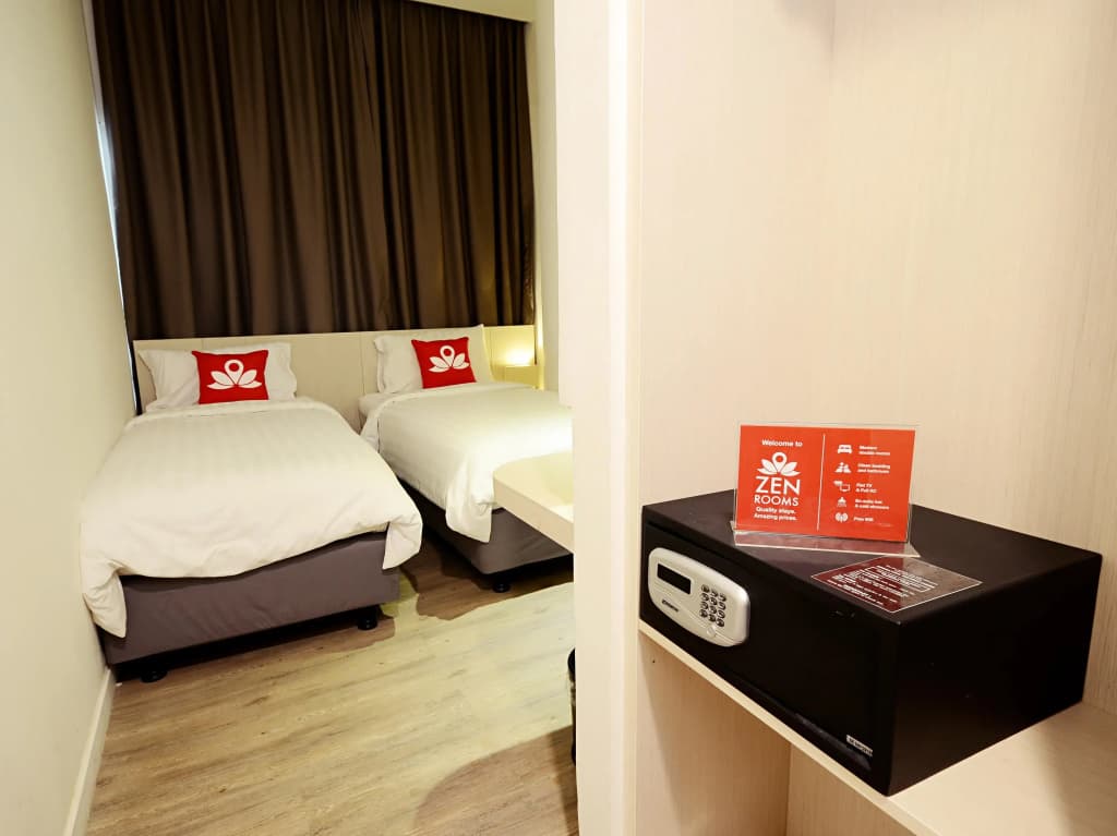 ZenRooms Pluit PIK - photo 5