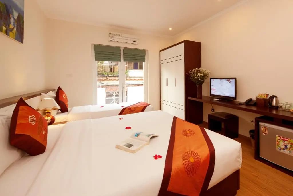 Rising Dragon Estate Hotel - photo 6