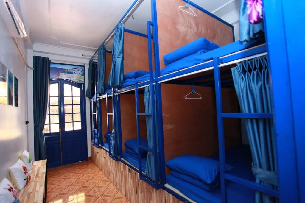 Rosemary Hostel Ha Long - photo 11