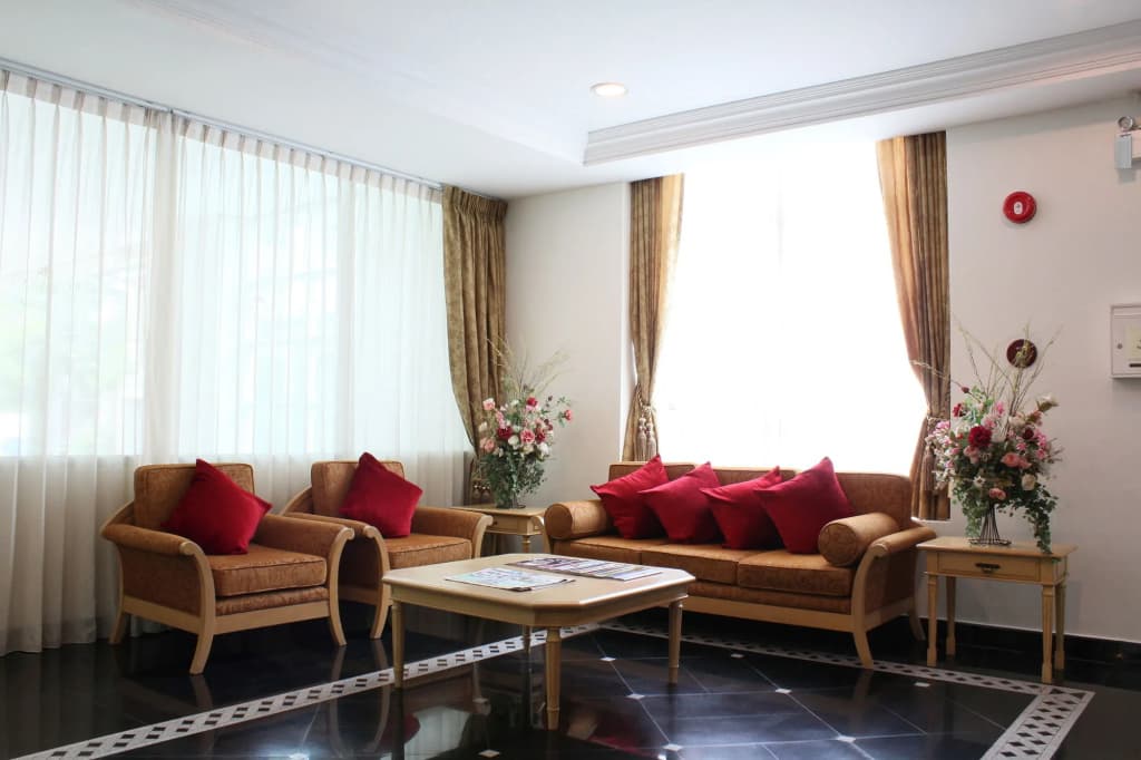 Romance Hotel Srinakarin - photo 11