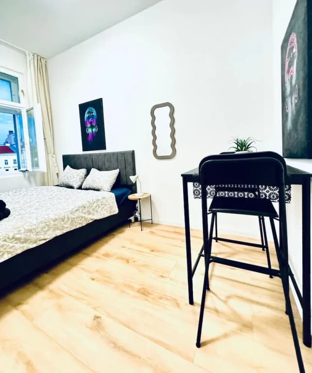 Stylish 4BR Apt Near Westbahnhof - photo 16
