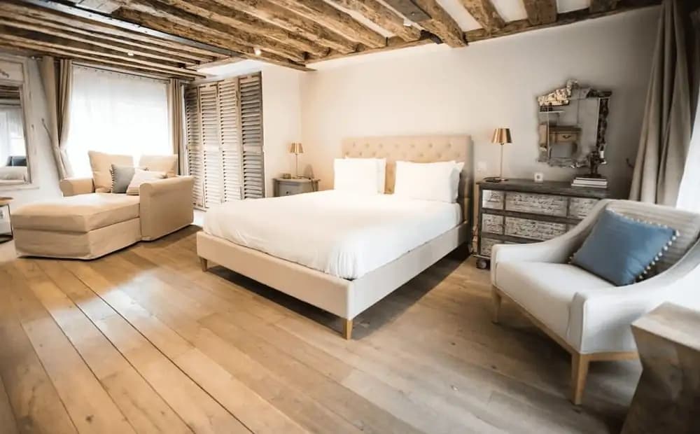 Classy Bourgeois Chic 2 Bedroom Apt in Le Marais - photo 6