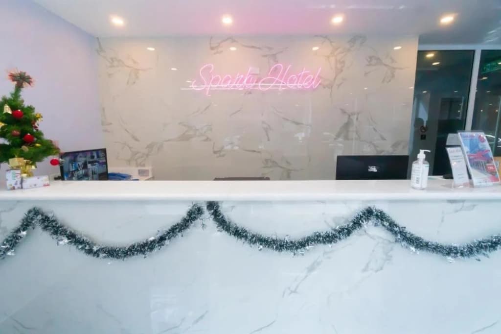 Spark Hotel - photo 12