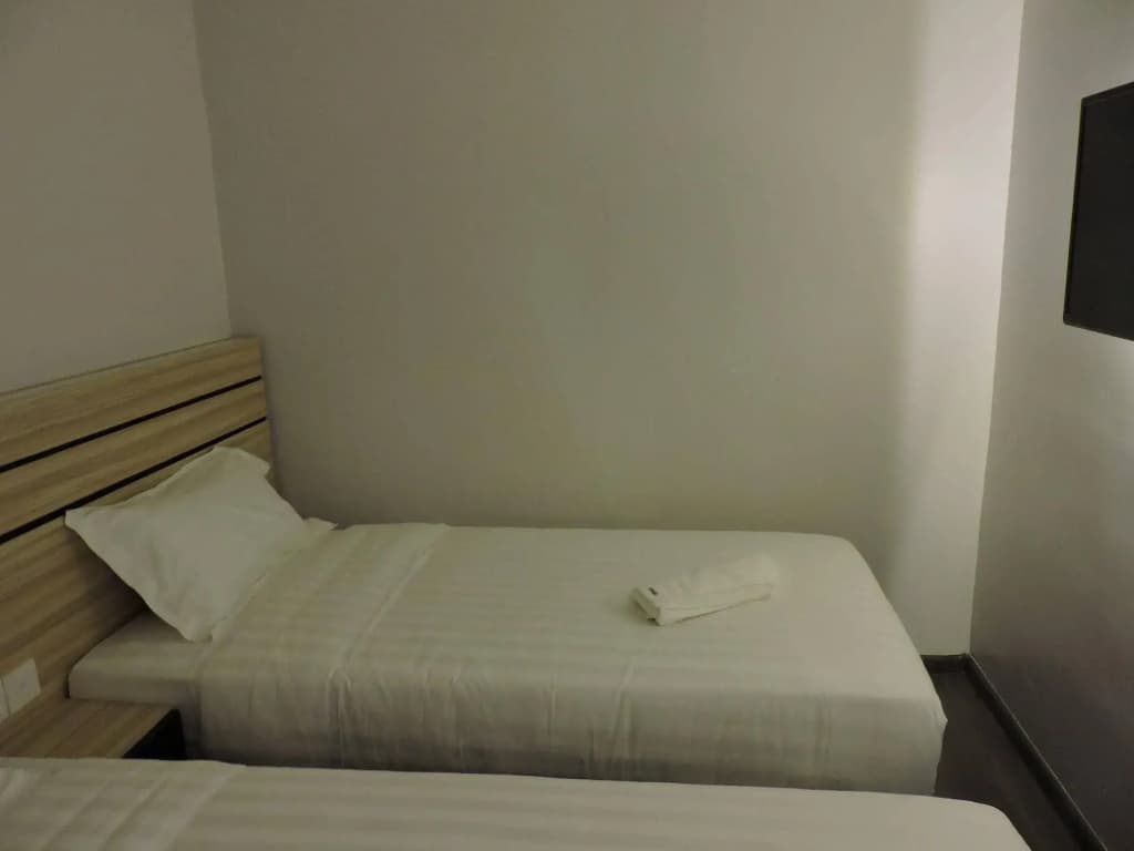 The Blanket Hotel - photo 6
