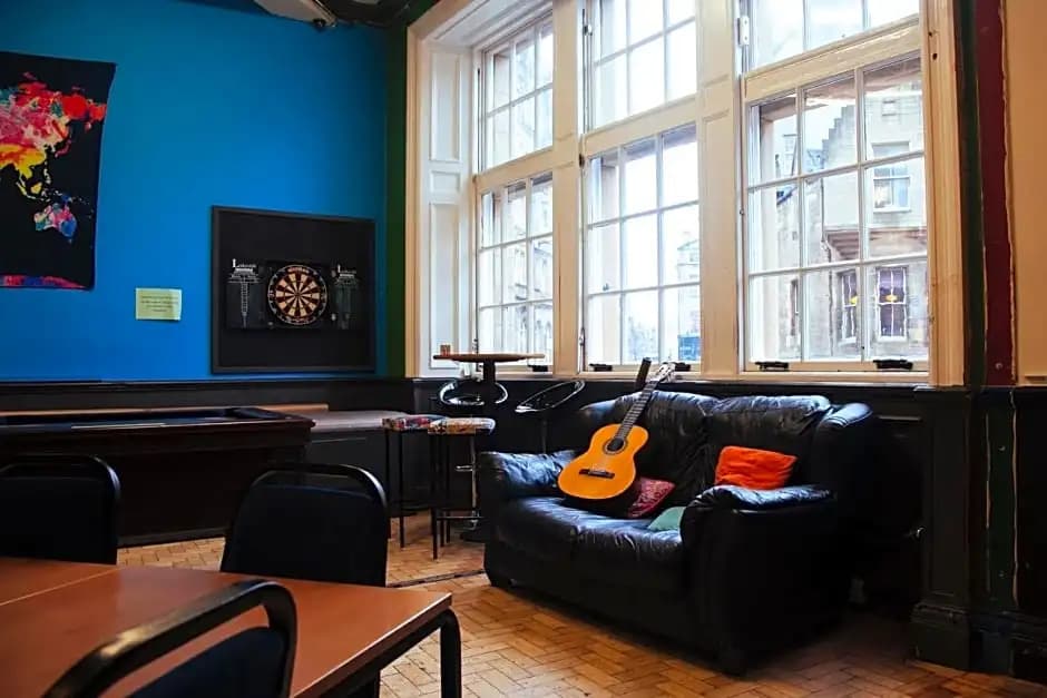 Edinburgh Backpackers Hostel - photo 14