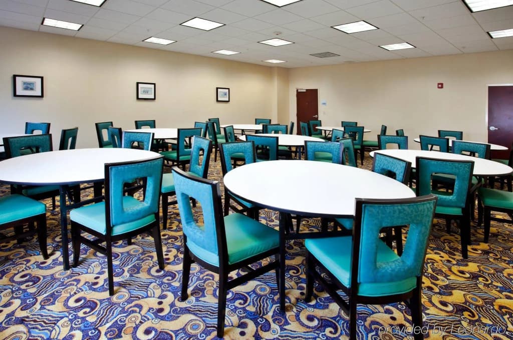 Holiday Inn Express Hotel & Suites Ocoee East by IHG - photo 21