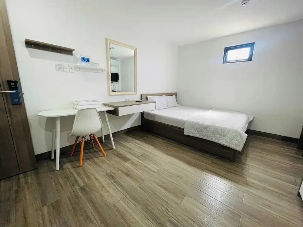 Royal Hotel & Apartment - photo 5
