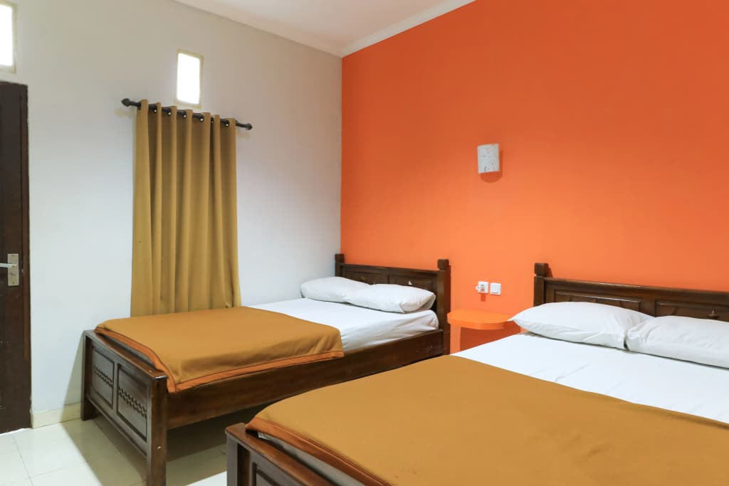Hotel Warta Putra - photo 3