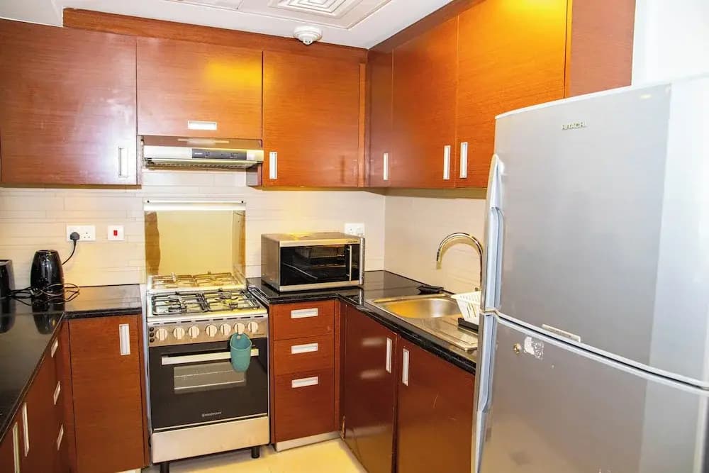Bloomfields Cozy 1BR in Gate Tower - photo 7