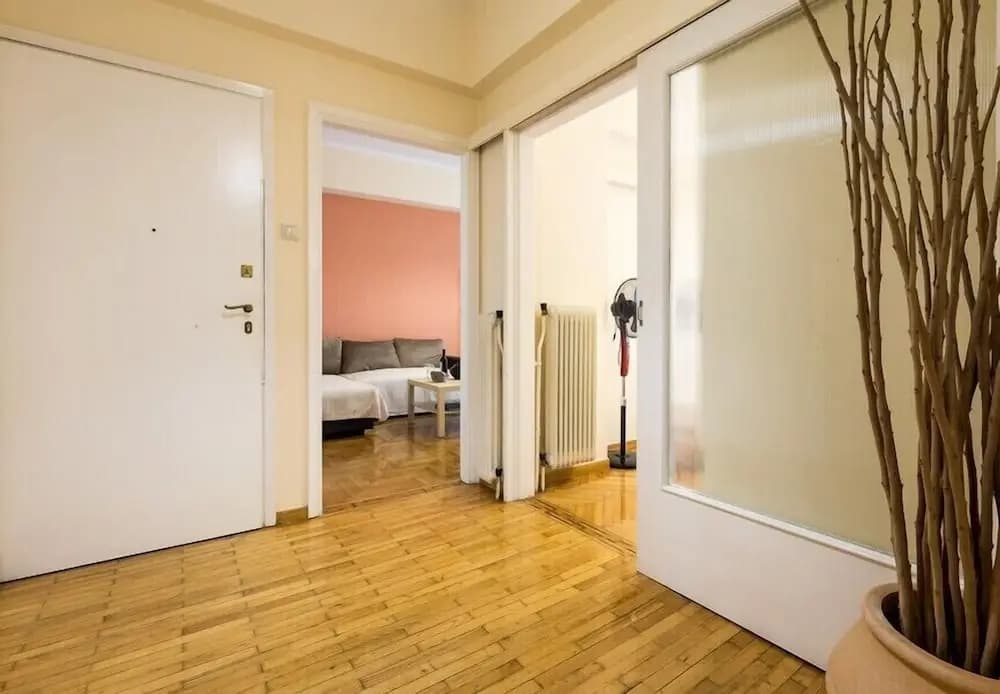 Spacious apartment with 3 bedrooms in City Center - photo 3