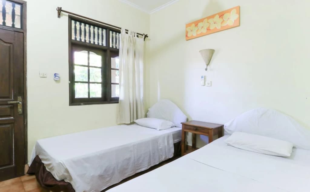 Surfaris Inn - main photo