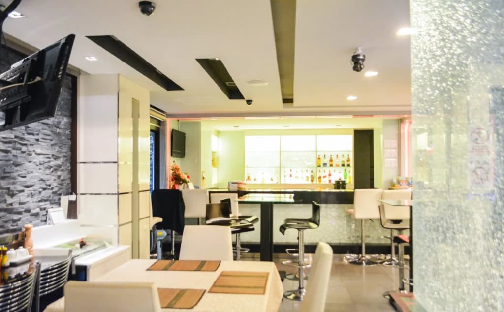 Gusto Hotel Pratunam - photo 20