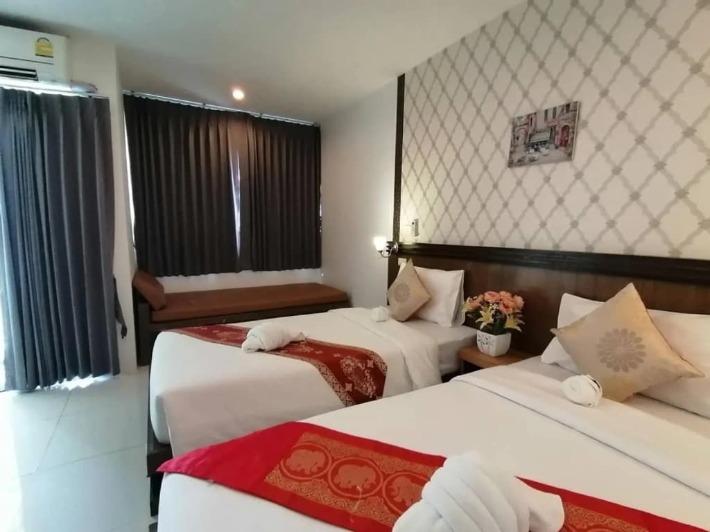 NJ Patong Hotel - photo 15