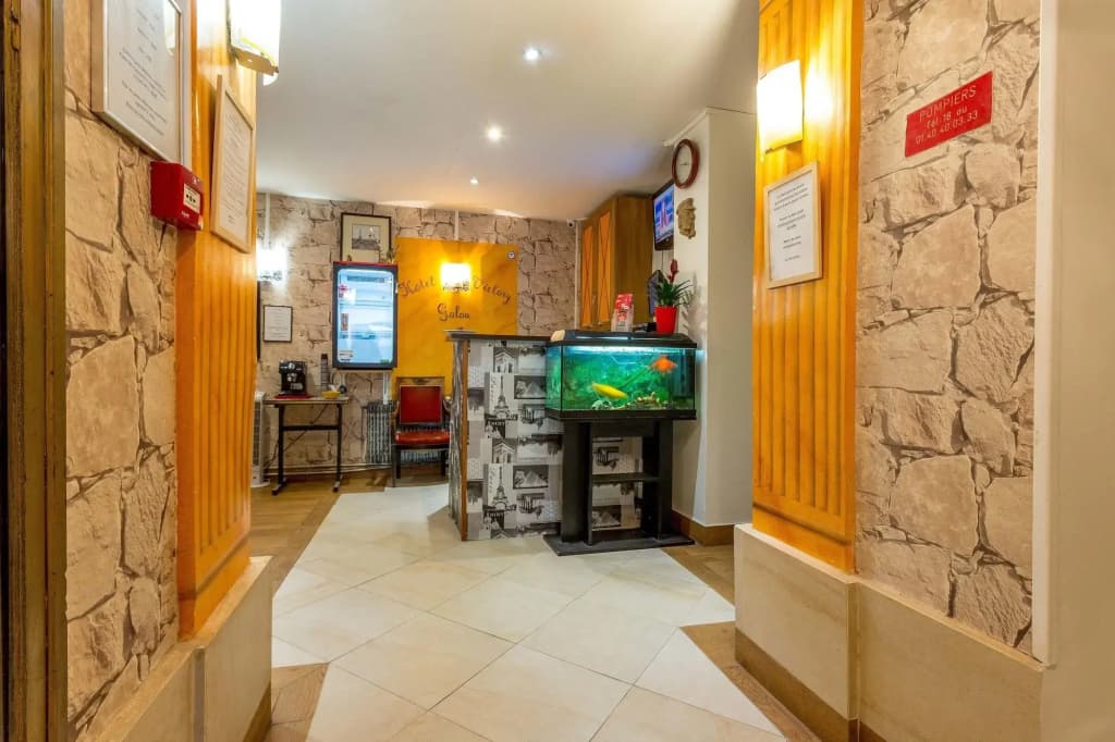 Victory Hotel Galou - photo 8
