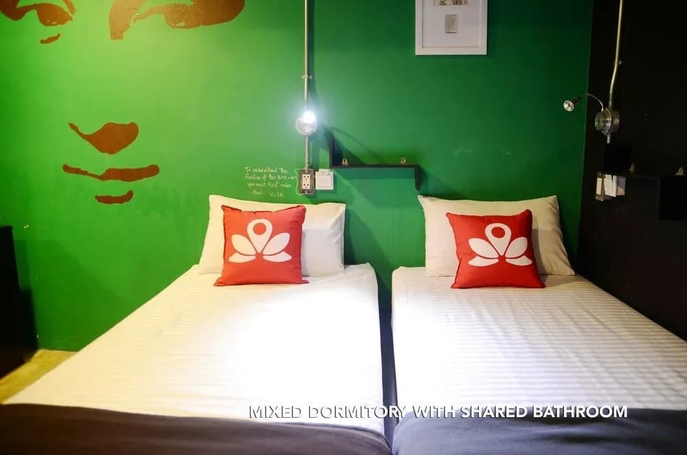 ZEN Hostel Silom 14 - photo 4