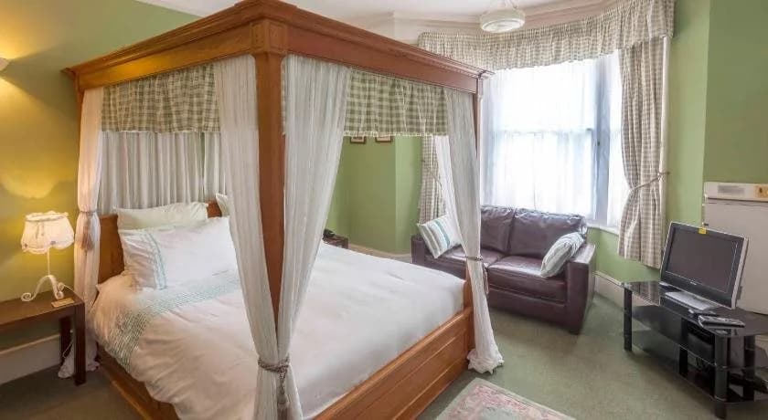 Melrose Guest House - photo 37