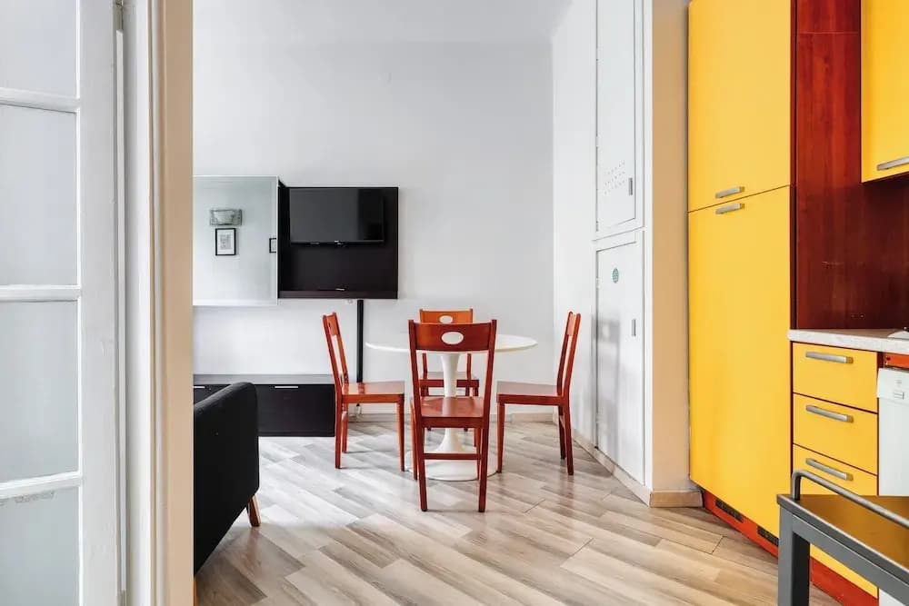 JOIVY Stylish Flat close to Centre - photo 10