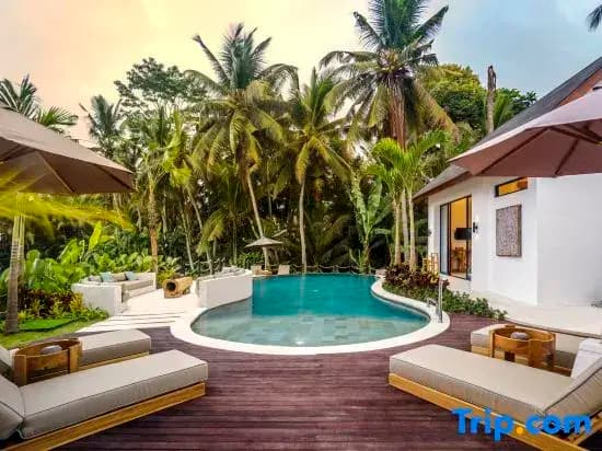 Villa Crystal Lagoon By Balisuperhost - photo 3