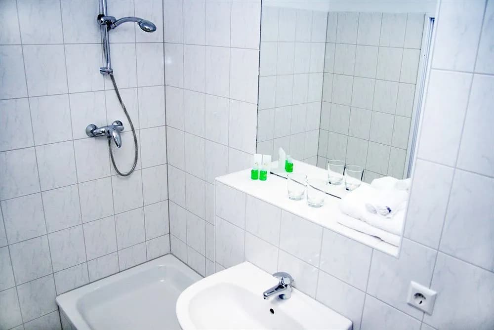 Metropolitan Hotel Berlin - photo 11