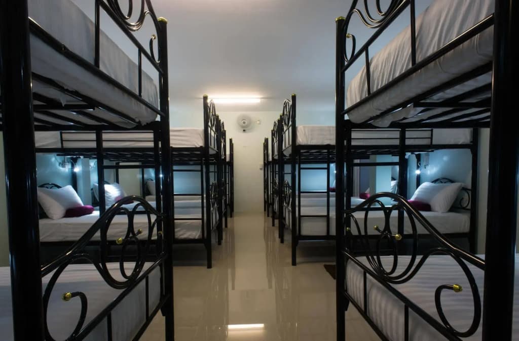 Plan B Hotel - Hostel - photo 7