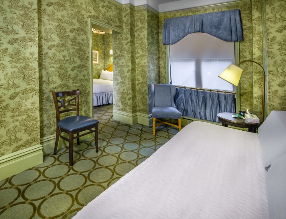 Wolcott Hotel - photo 4
