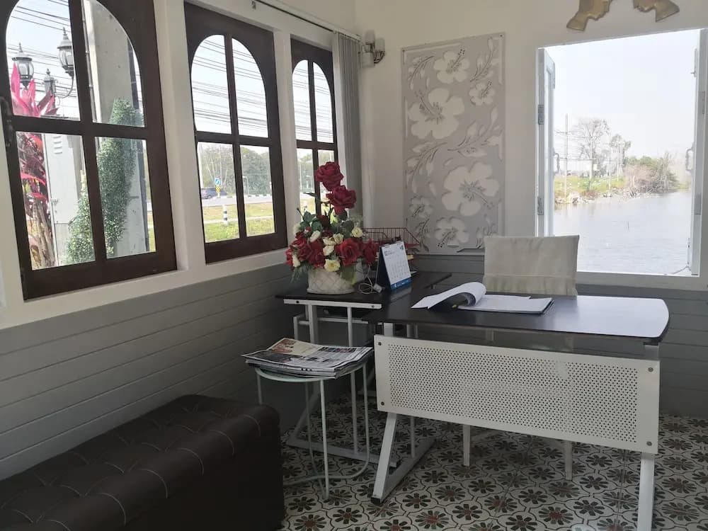 Naruchon Hotel - photo 7