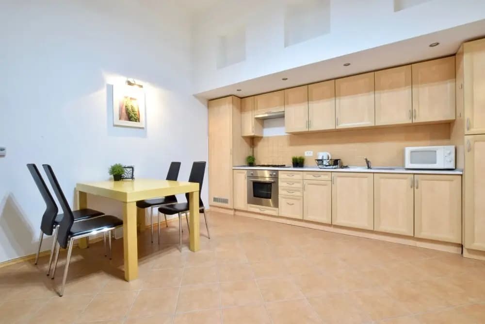 Standard Apartment by Hi5 - Fővám square - photo 6