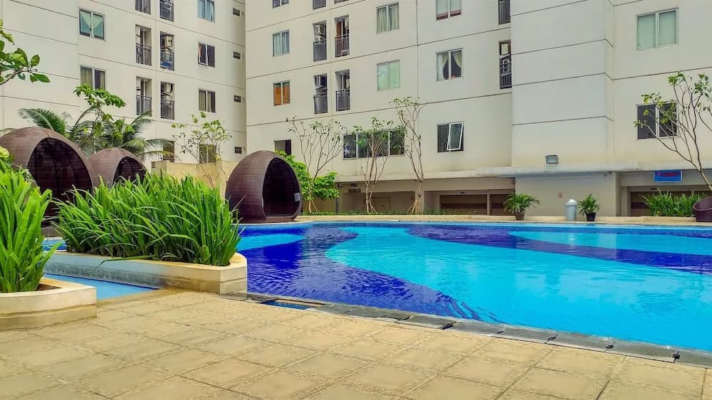 2BR Comfy Bassura City Apartment - photo 10