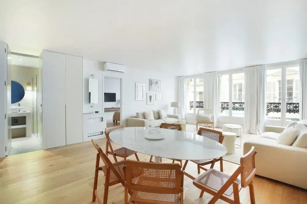 Luxurious and new Apartment in the Center of Paris - photo 10