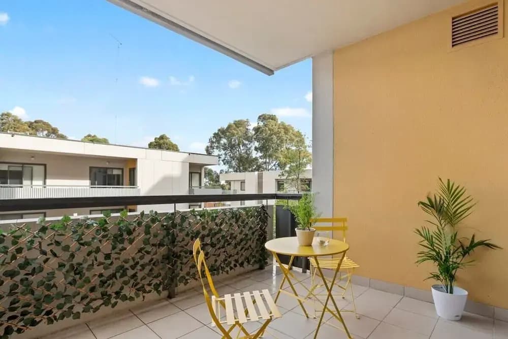 A Chic & Comfy 2BR Apt Near to Flemington Races - photo 6