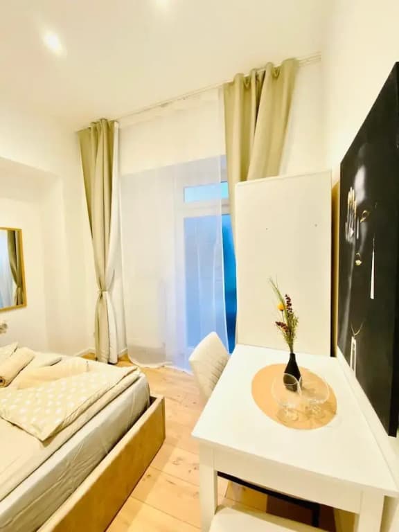 Charming 4 Bedroom Apartment Ottakring - photo 7