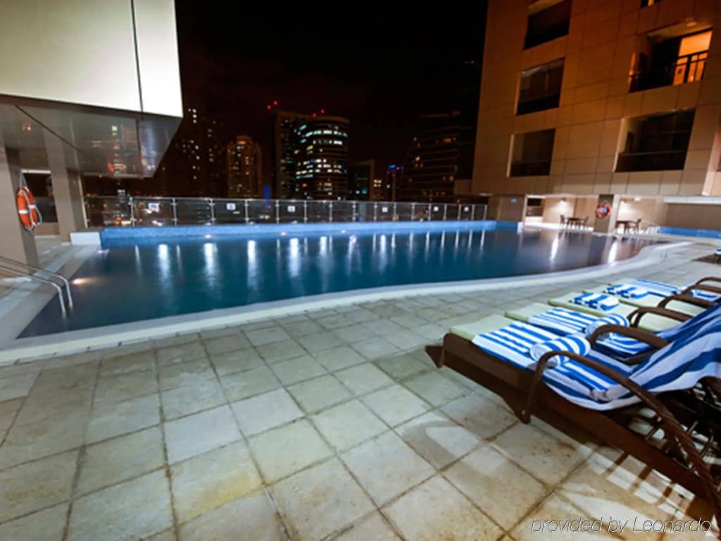 Mercure Dubai Barsha Heights Hotel Suites And Apartments - photo 7