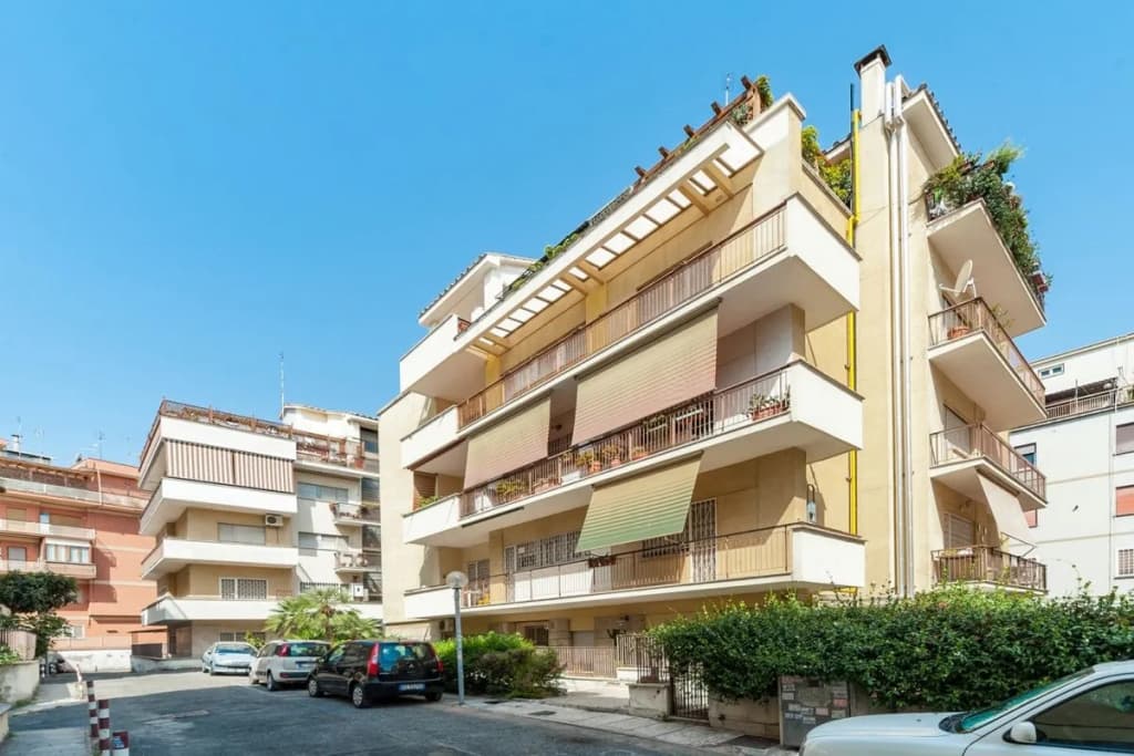 Roman Holidays Loft - main photo