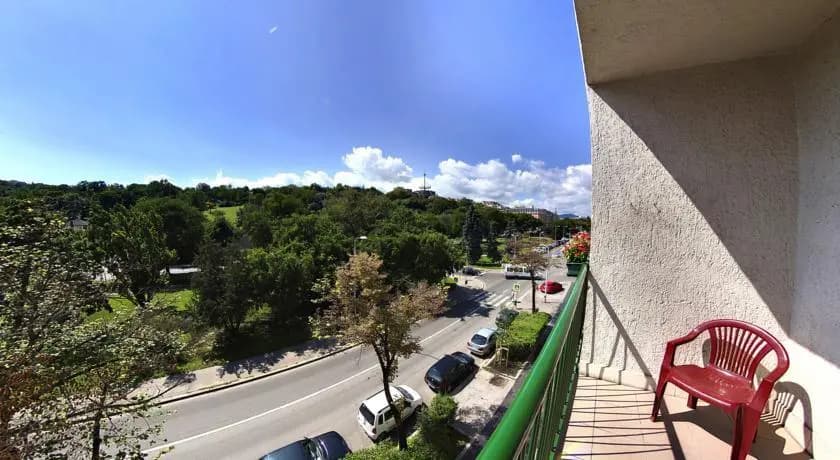 Ebony Pianino Apartment - photo 8