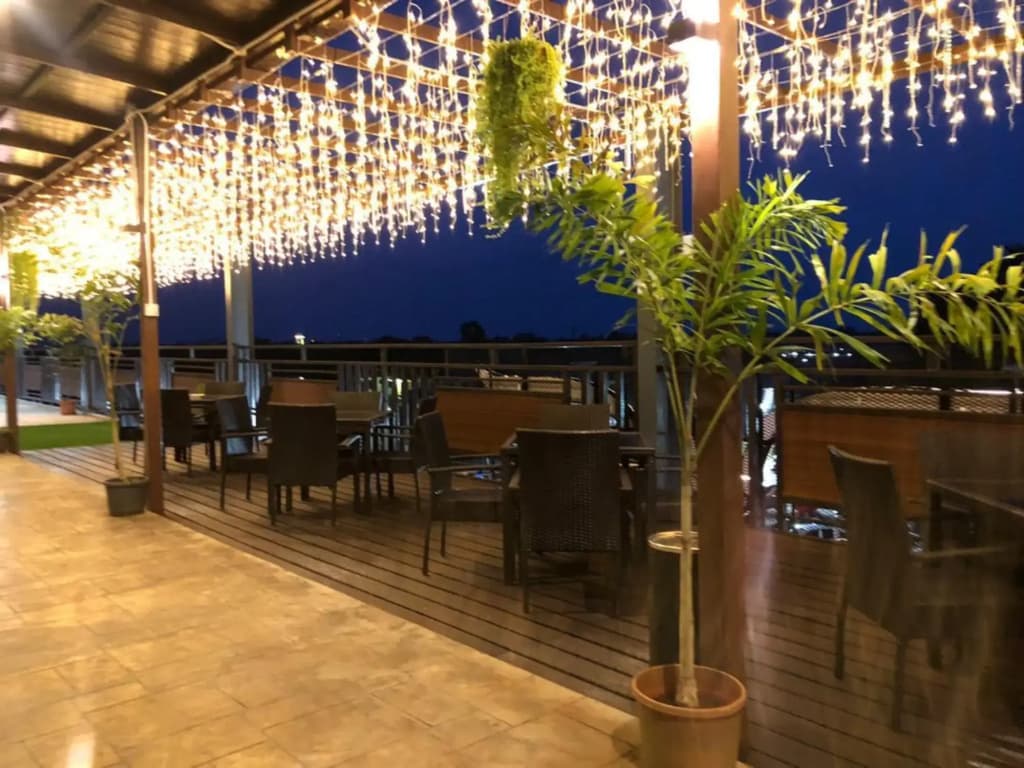 Wings Hotel - photo 8