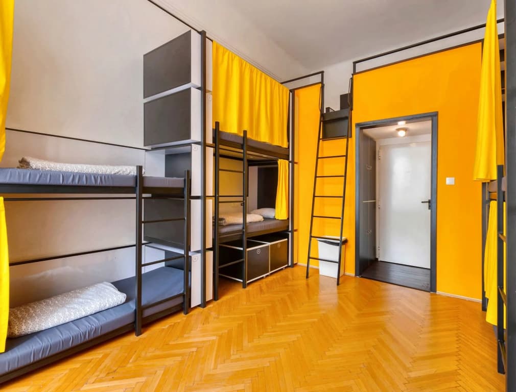 Adagio Hostel Basilica - photo 3