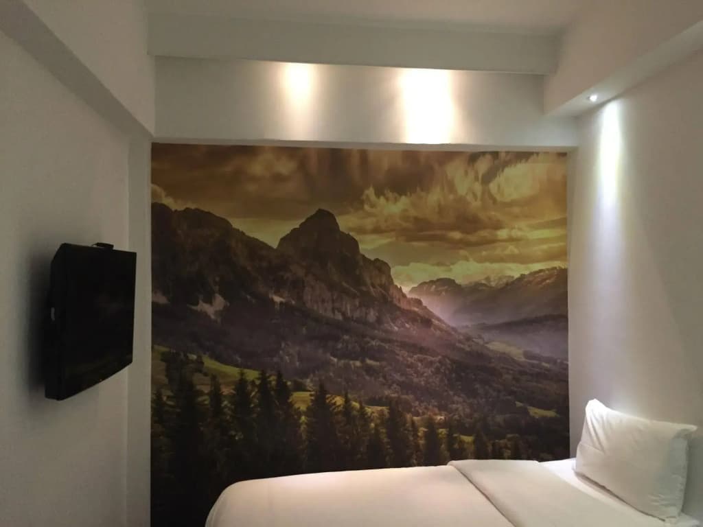A Hotel Dickson - photo 6