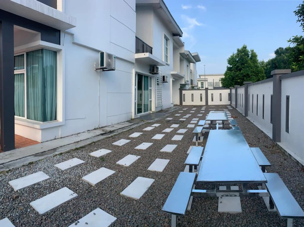 Homey Desaru Villa 22pax Max- BBQ & Netflix - Near WaterPark - photo 13