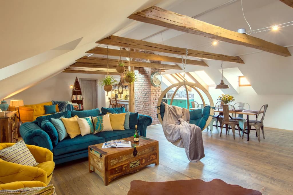 Old Town Boho Chic Attic - photo 5