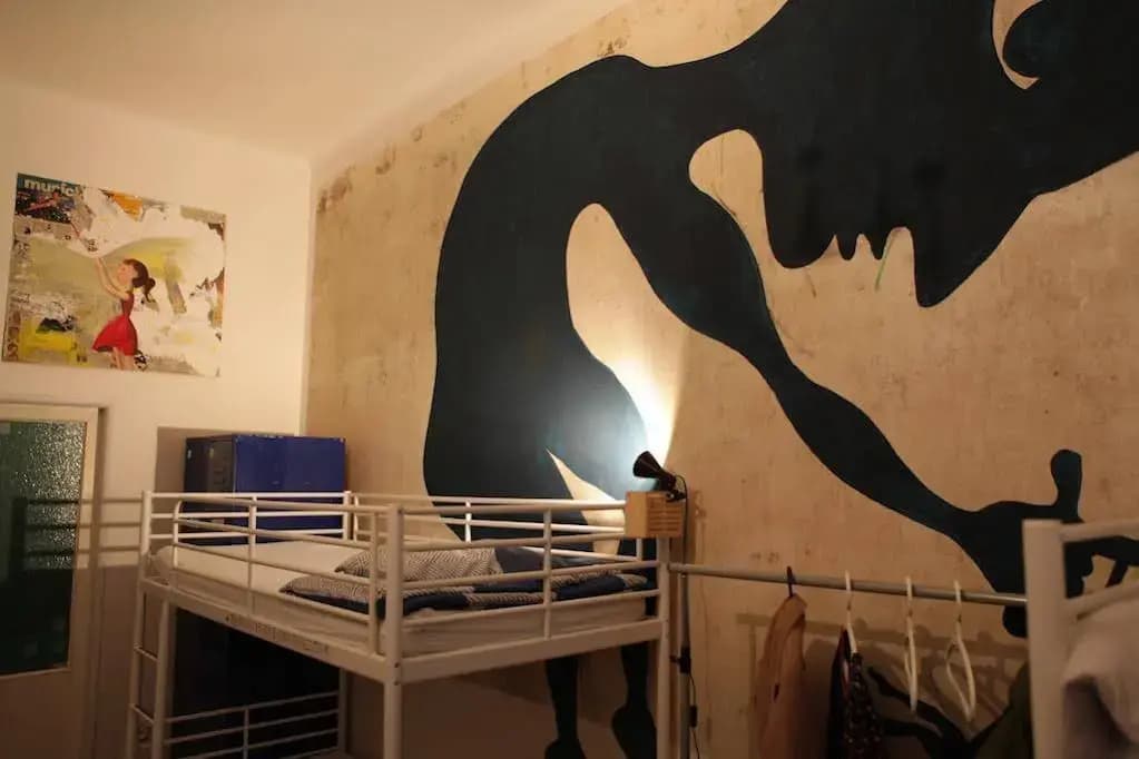 Art Hole Hostel - photo 15