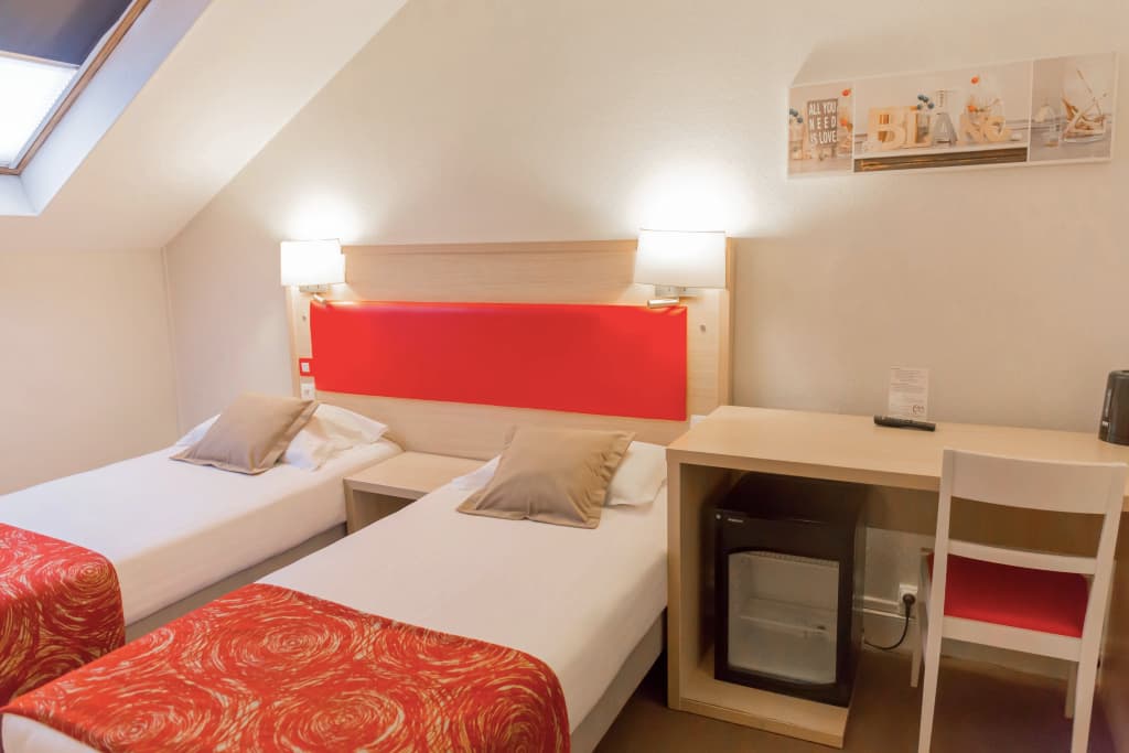 D'win Hotel - photo 4
