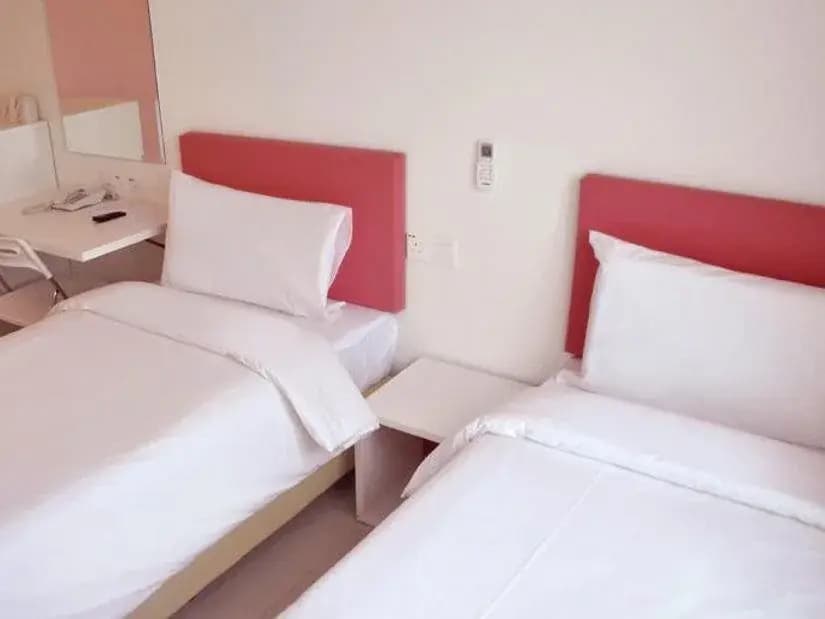 YY318 Hotel - photo 6