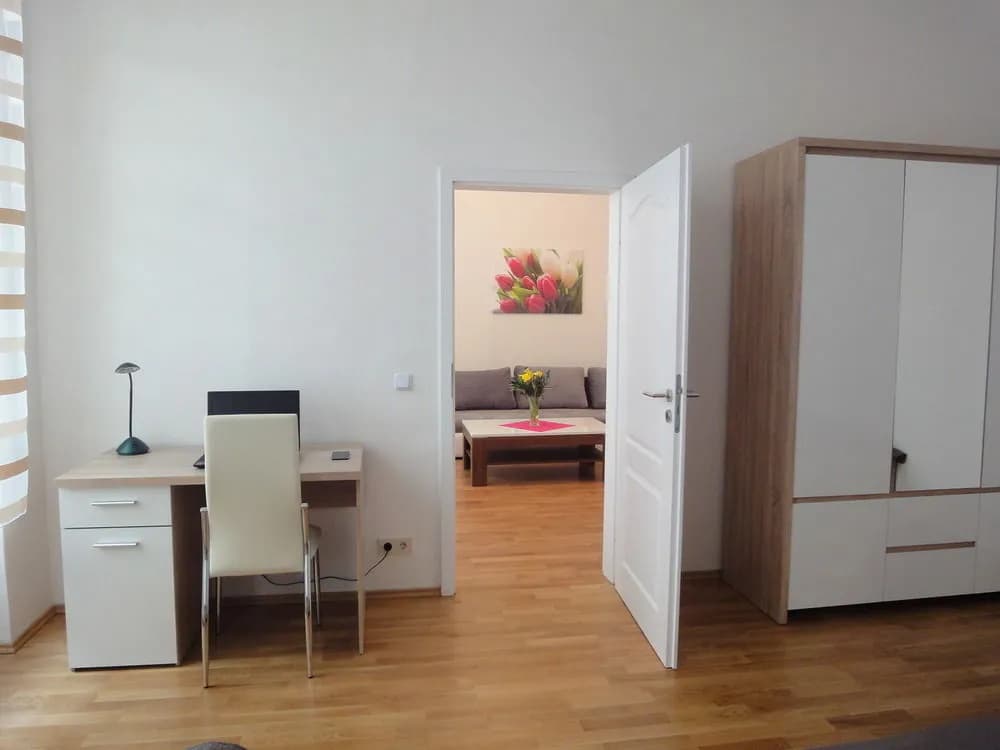 Four Seasons Apartment - photo 4