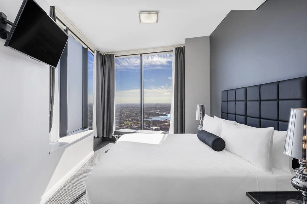 Meriton Suites World Tower - photo 2