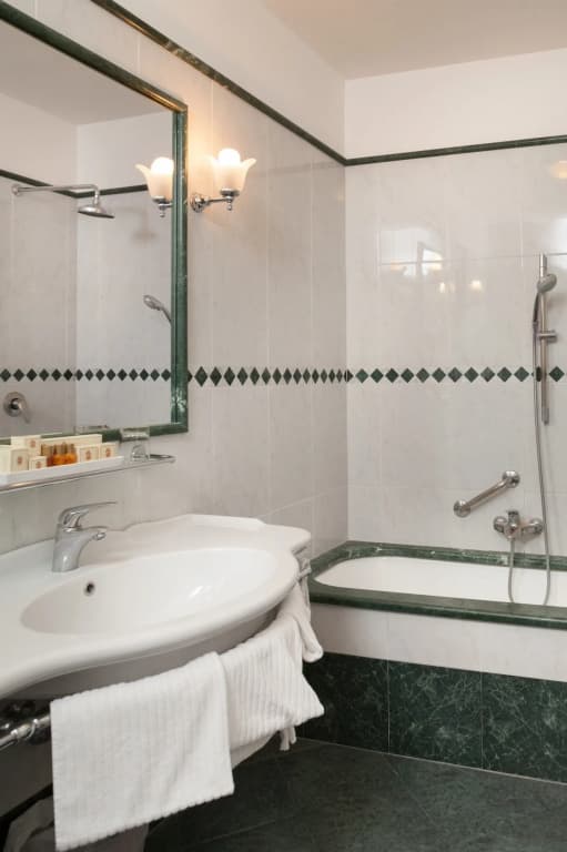 Hotel Executive Florence - photo 16
