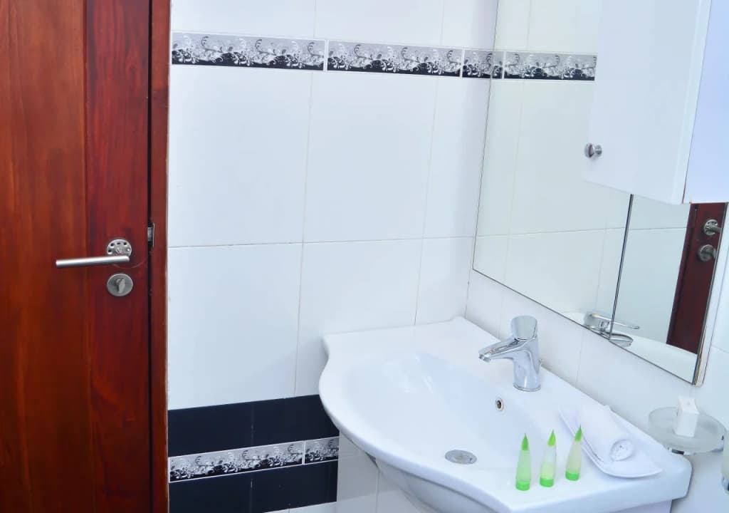 Unique Towers Luxury Boutique Suites - photo 10