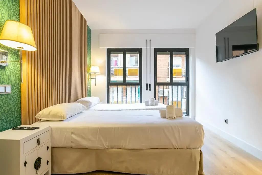 Quo Eraso Aparthotel - photo 4