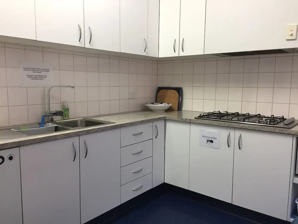 22 Travellers Accommodation - photo 15